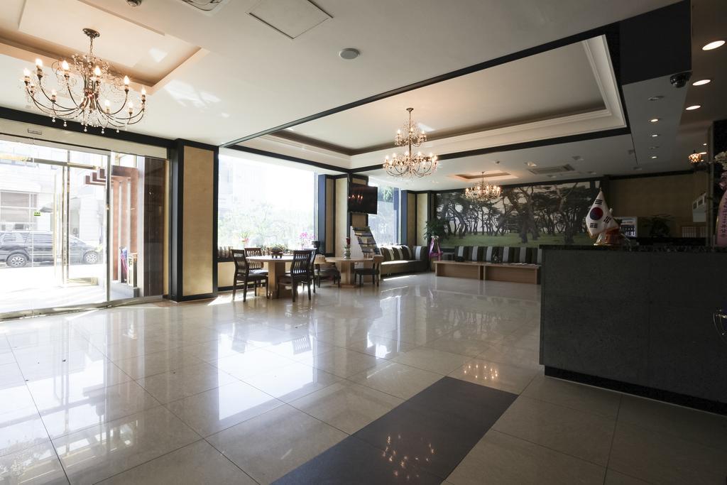 J-Top Hotel Siheung Bagian luar foto
