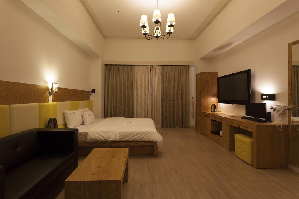 J-Top Hotel Siheung Ruang foto